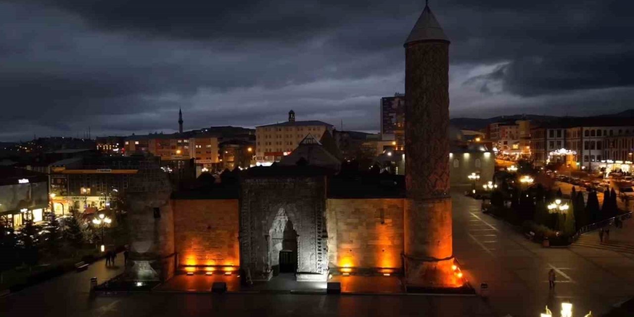 Yeğen Erkal’den “Erzurum” klibi