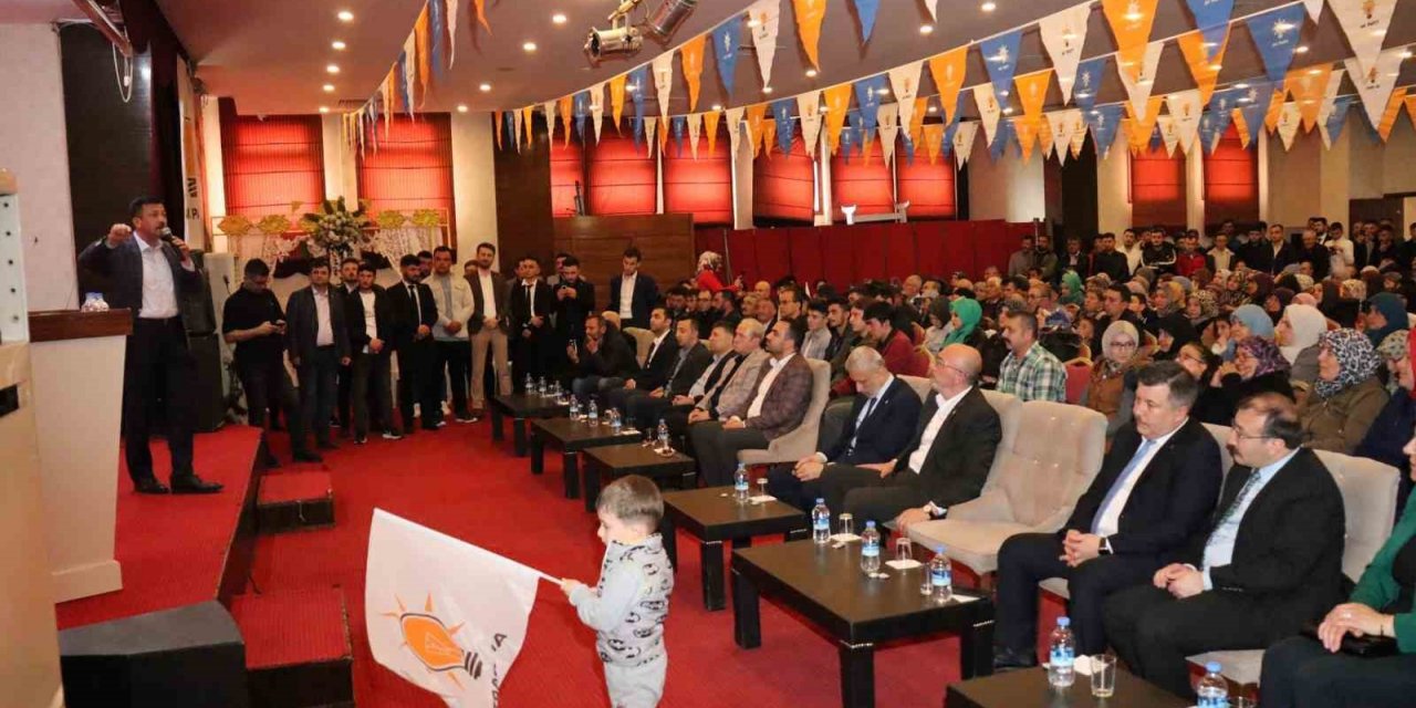 Emet AK Parti İlçe Teşkilatı’ndan gençlik ve kadın buluşması