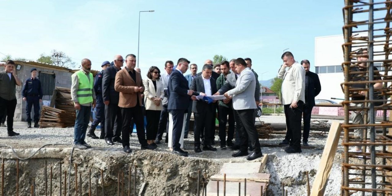 Çilimli’ye yarı olimpik yüzme havuzu