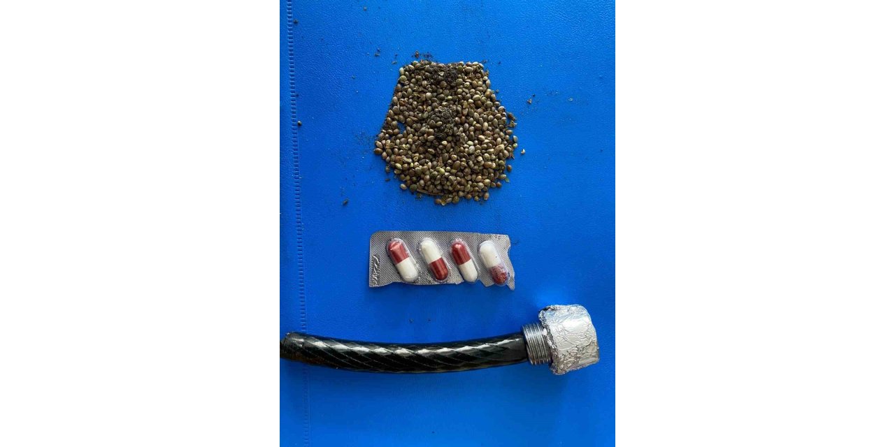 Uyuşturucu ile yolcuk jandarmaya takıldı