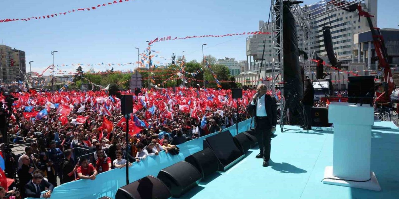 Başkan Büyükkılıç, Büyük Kayseri Mitingi’nde konuştu