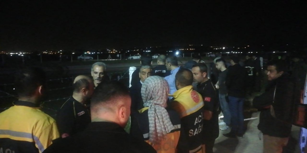 Şanlıurfa’da otomobil sulama kanalına devrildi: 5’i çocuk 6 kişi aranıyor