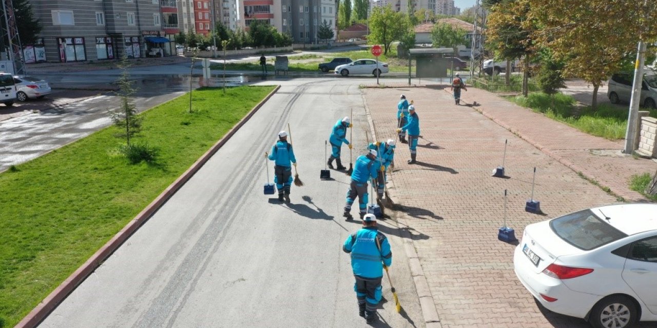 Kocasinan’da Bahar temizliği Devam Ediyor