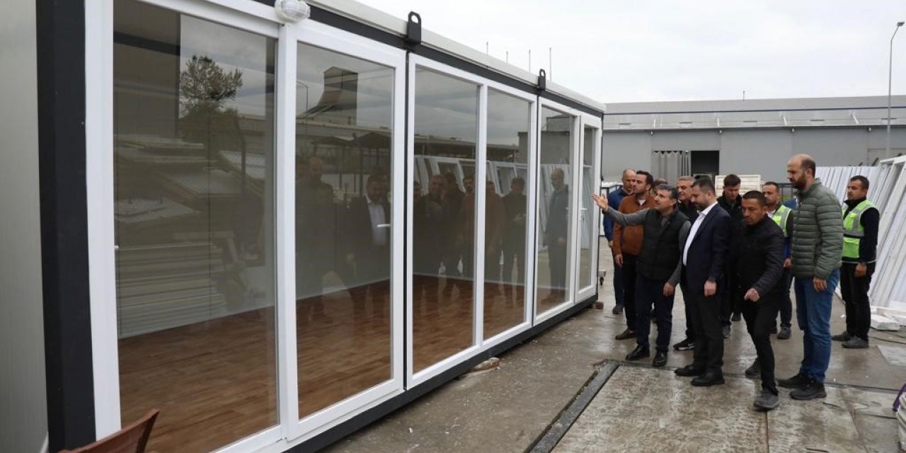 AFAD Başkan yardımcı Sezer konteynır üretimini inceledi