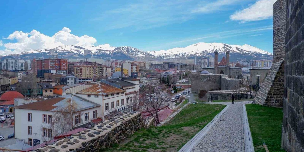 Erzurum 1890 rakımla Türkiye’nin yüksek şehri