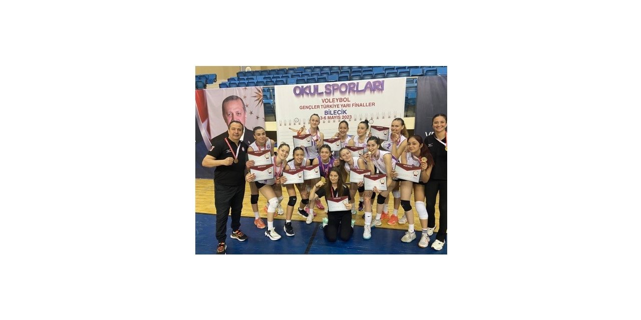 Voleybolda üst üste 2. kez Türkiye finallerine yükseldiler