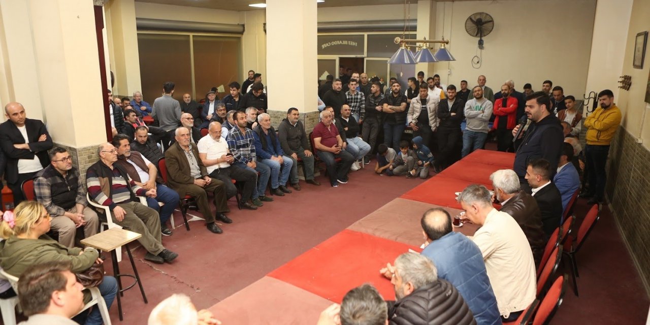 AK Parti’li İnan’dan Millet İttifakı afişlerine gönderme