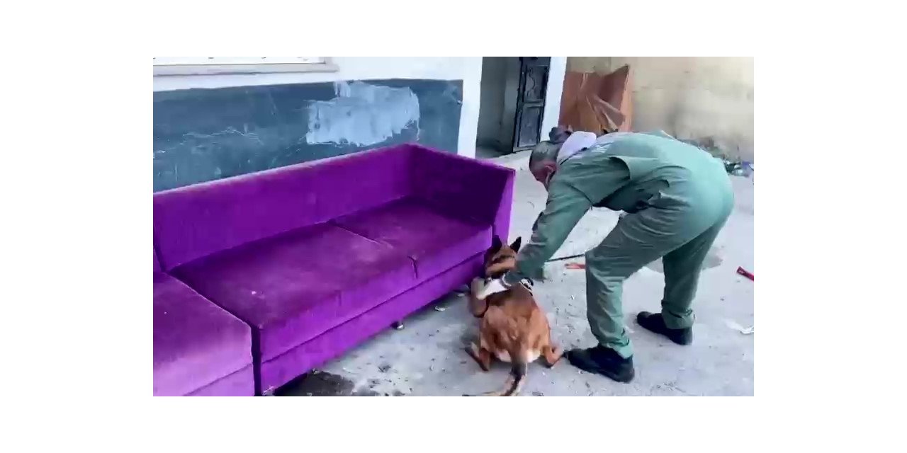 Yakalanmamak için bunu bile yapmışlar: Tuvalet pisliğine uyuşturucu saklamışlar