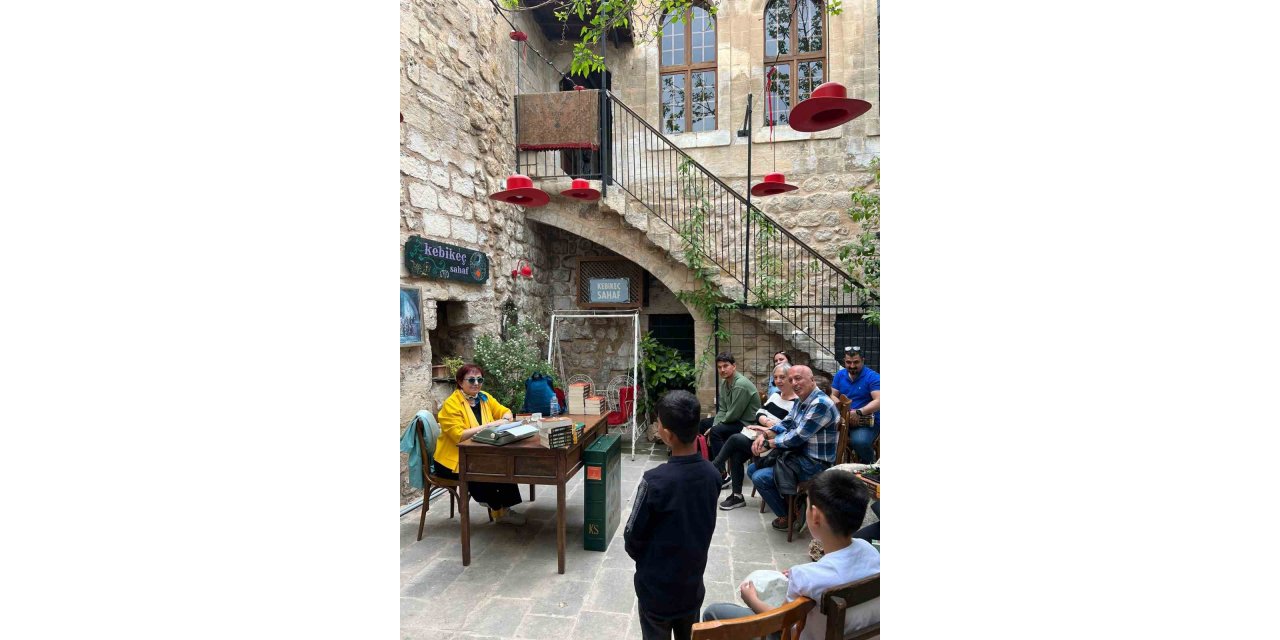 Yazar Buket Uzuner yeni romanını okurlarına tanıttı