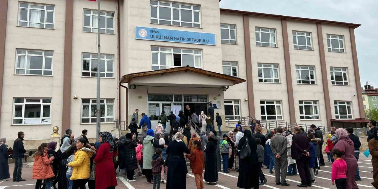 Öğrenciler hafızlık sınavında ter döktü