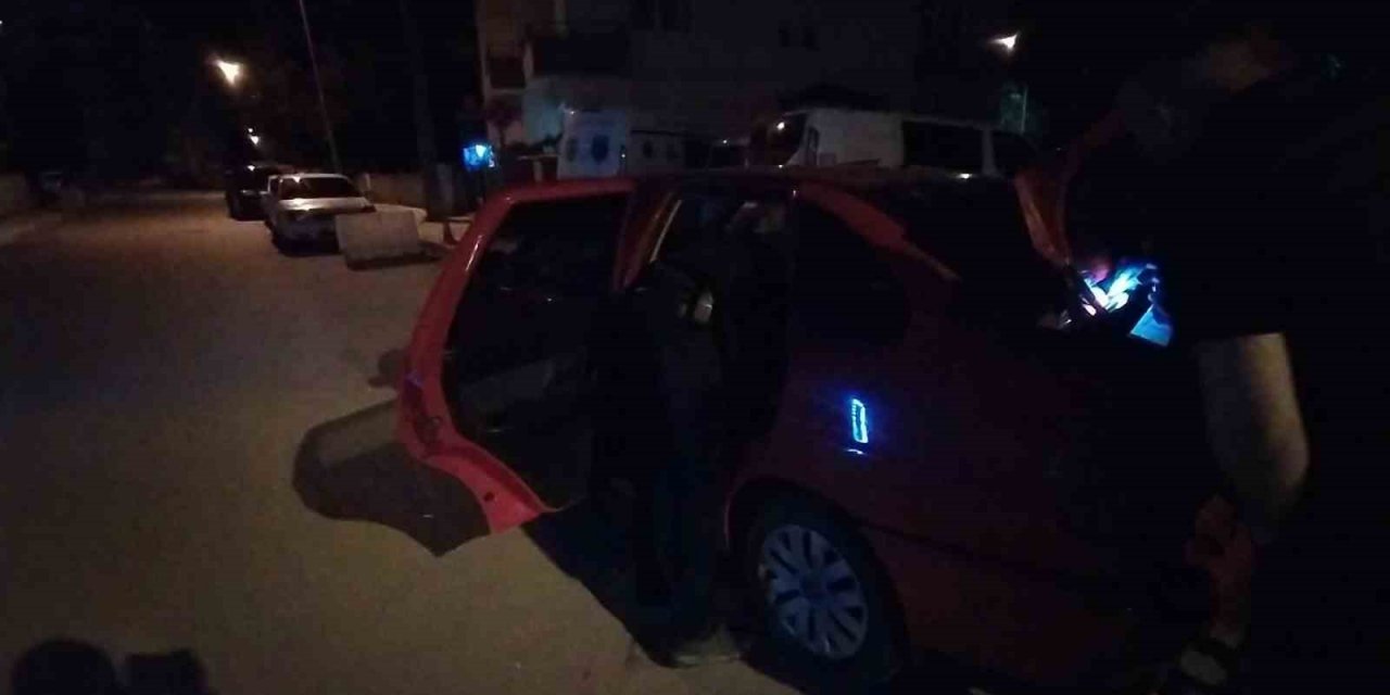 Çorum’da olaylı gece! Seyir halindeki otomobil kurşunlandı