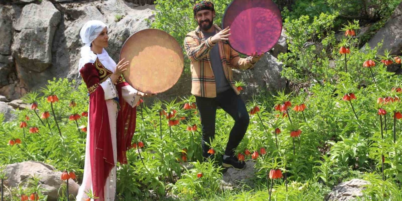 ’Ağlayan gelinler’ görsel şölen oluşturdu