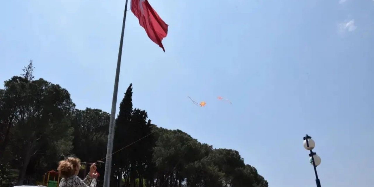 Yenipazar’da rengarenk uçurtmalar gökyüzü süsledi