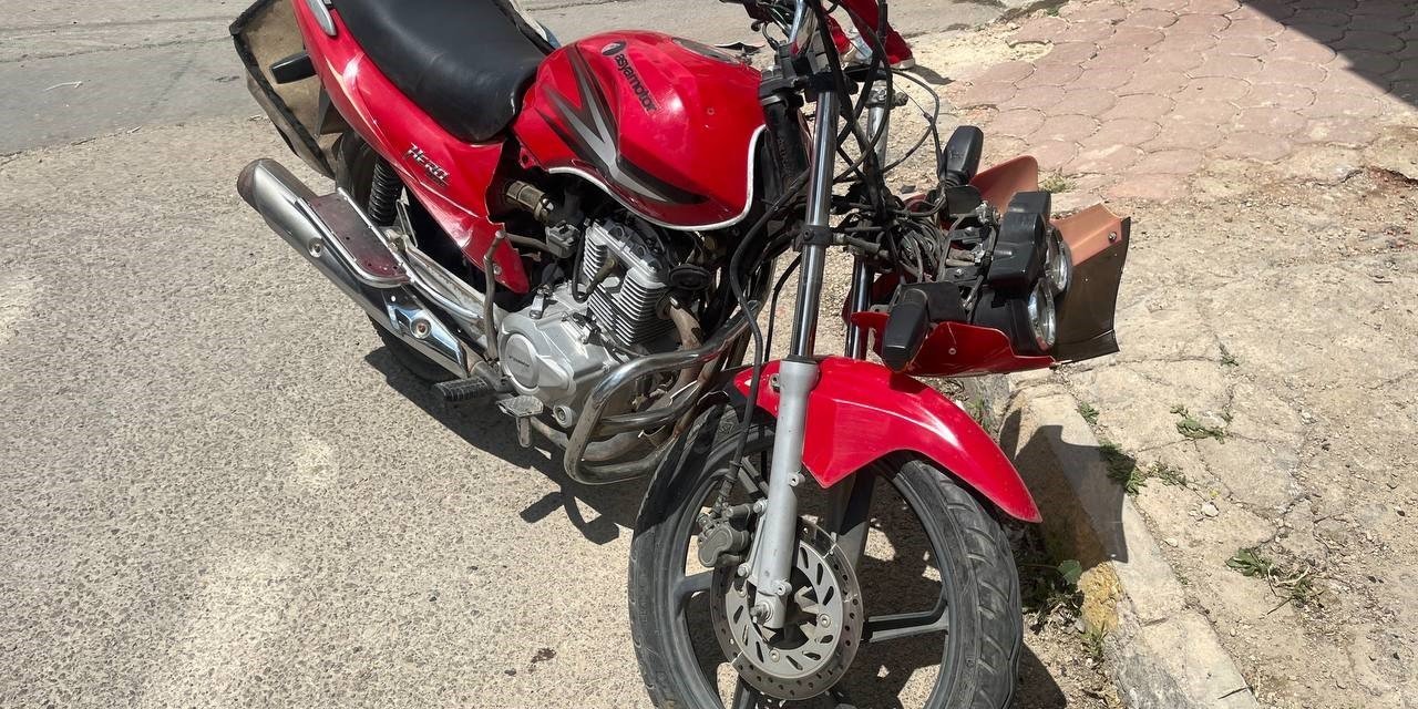 Otomobil ile motosiklet çarpıştı: 2 yaralı