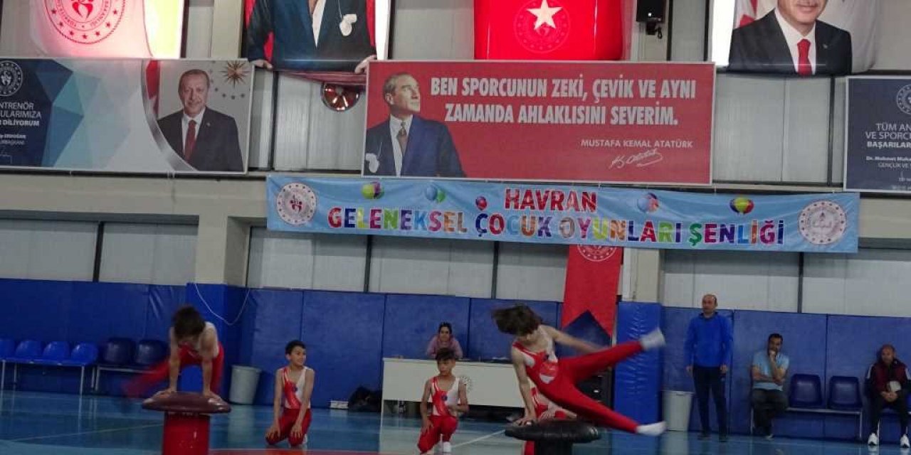 Havran’ da geleneksel çocuk oyunları ödül töreni yapıldı