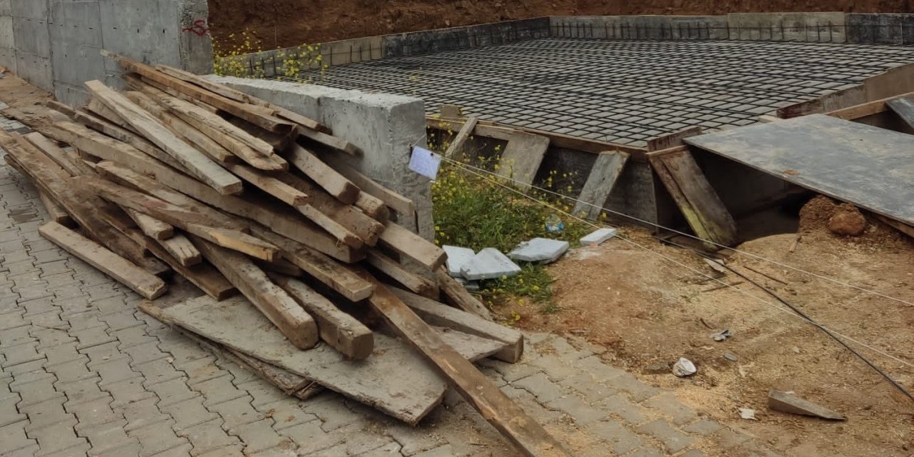 Yeni hastane önüne yapılan inşaat alanı mühürlendi