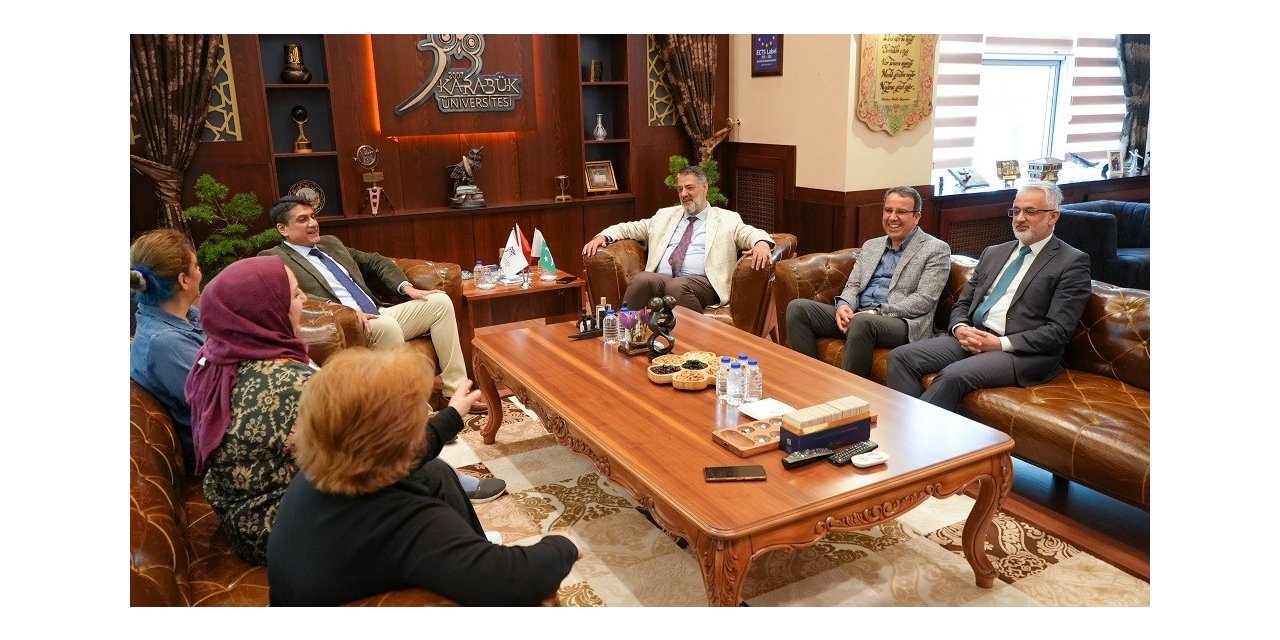 KBÜ Rektörü Polat Pakistan’lı heyeti ağırladı