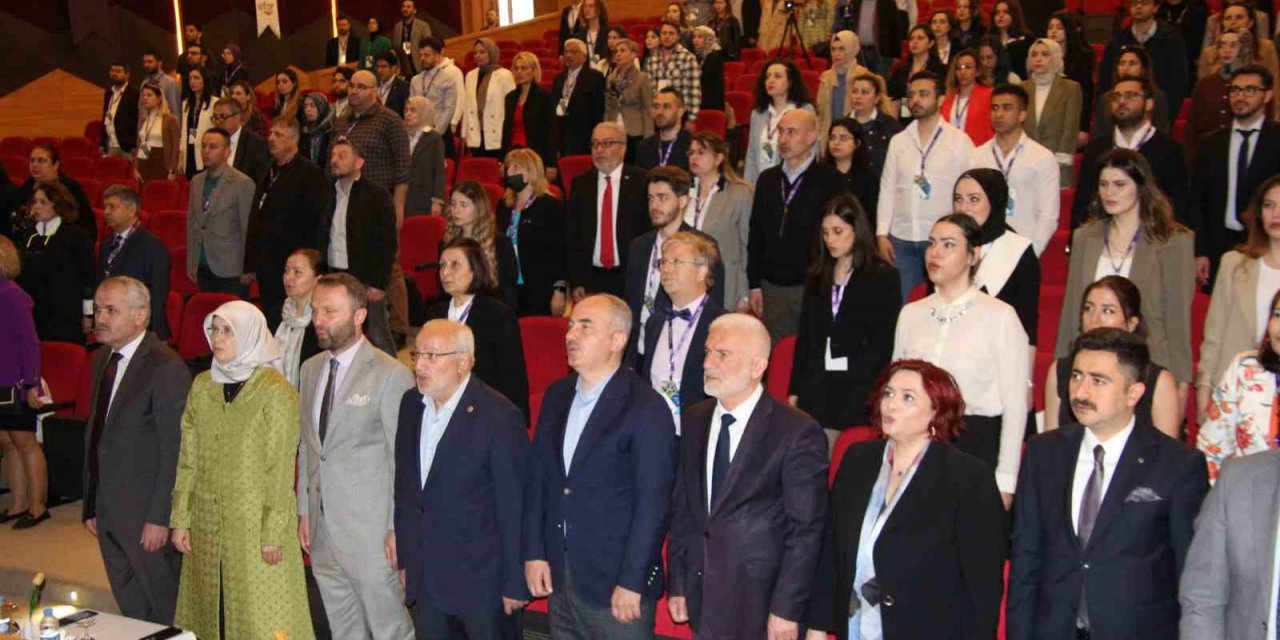 Rize’de Uluslararası Diş Hekimliği Kongresi gerçekleştirildi