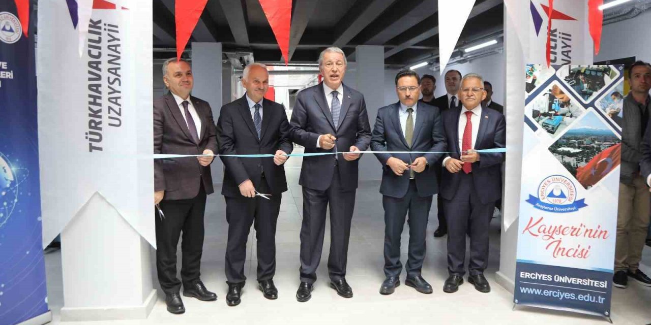 ERÜ’de TUSAŞ Uzay Bilimleri ve Uydu Teknolojileri Laboratuvarı’nın açılışı gerçekleştirildi