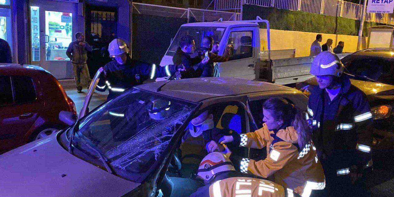 Çorlu’da sıkışmalı kaza: Sürücüyü itfaiye çıkardı