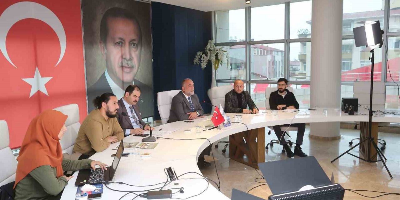 Sandıkçı: "Örnek projeler hayata geçiriyoruz"