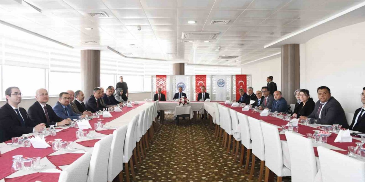 Karaman’da kadına yönelik şiddetle mücadele toplantısı yapıldı