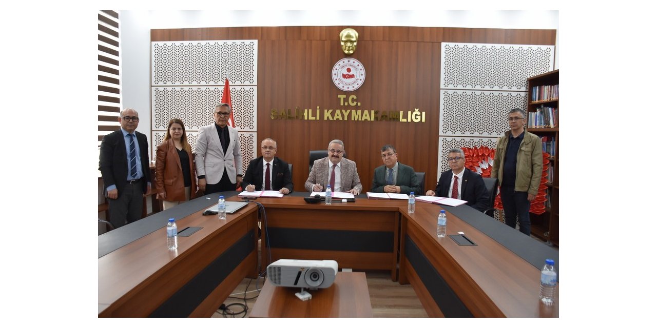 Salihli’de, Mesleki Eğitim Sanayi İş Birliği Projesi protokolü imzalandı