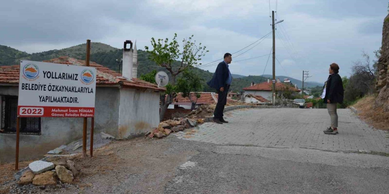 Gömeç’te parke taş çalışmaları devam ediyor