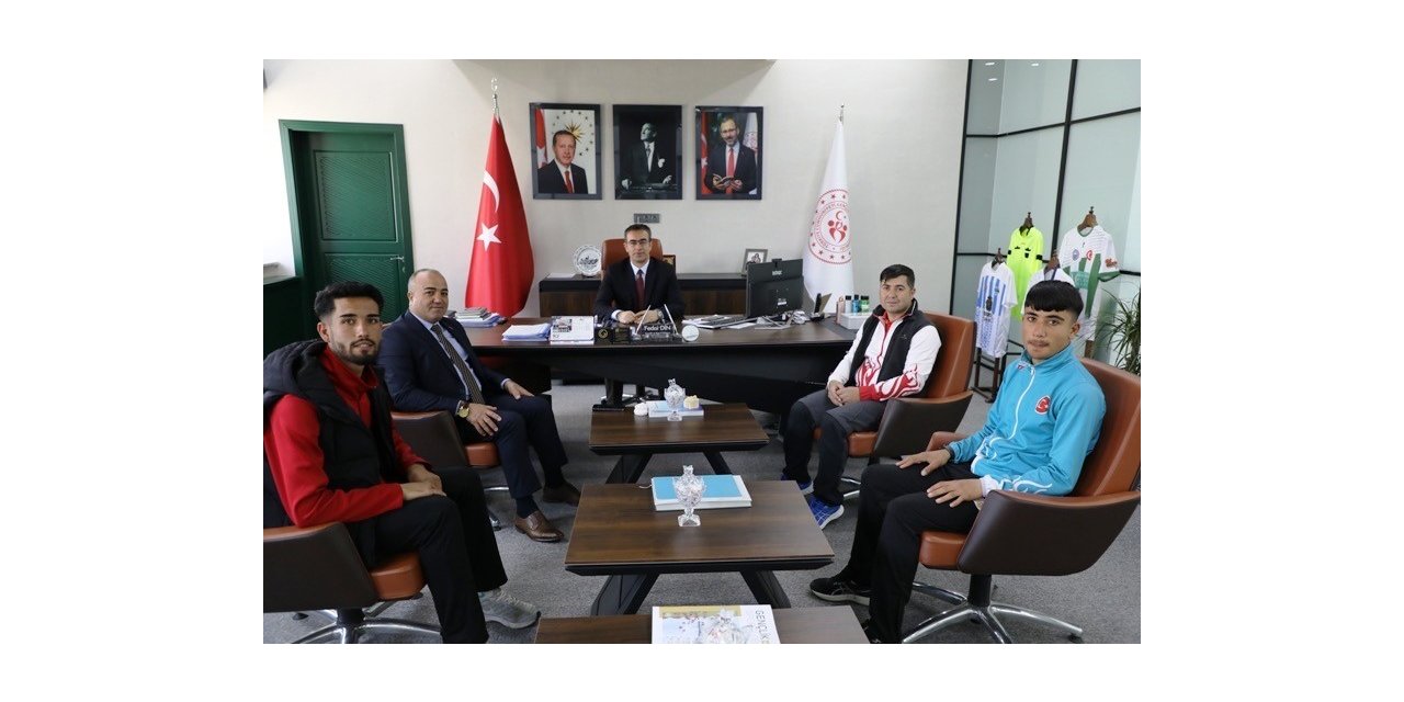 Gençlik Spor il Müdürü Din, sporcularla bir araya geldi
