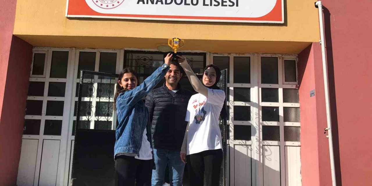 Robo Frig projeleriyle Yükselen Yıldız Ödülü aldılar