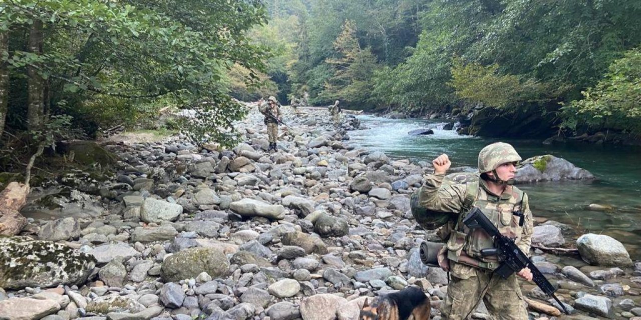 Türkiye’den Yunanistan’a yasa dışı yollarla geçmeye çalışan 3 kişi yakalandı