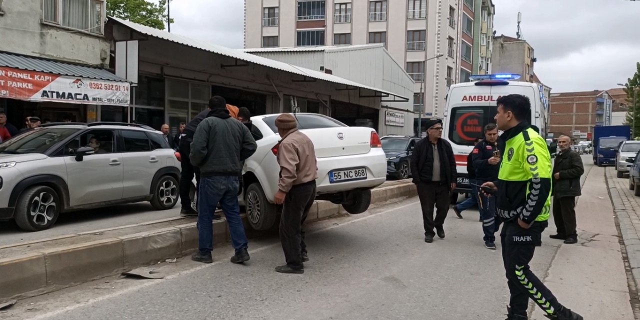 Otomobil ile minibüs çarpıştı: 1 yaralı