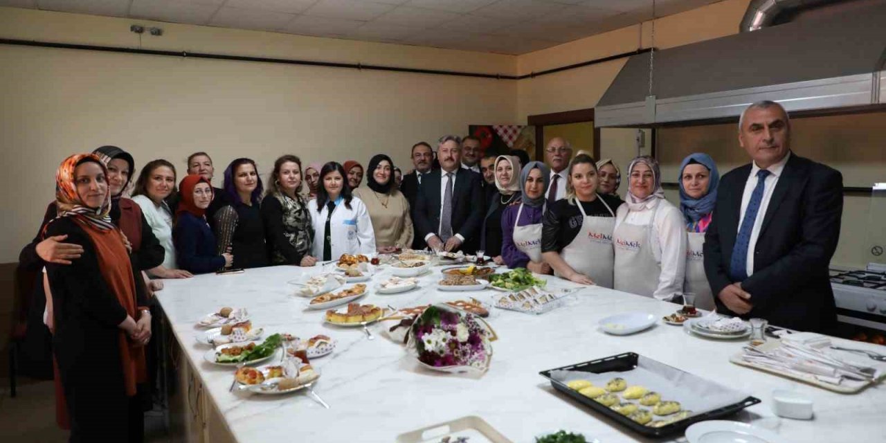 Melikgazi’de glütensiz mutfaktaki tüm ürünler deprem bölgesine