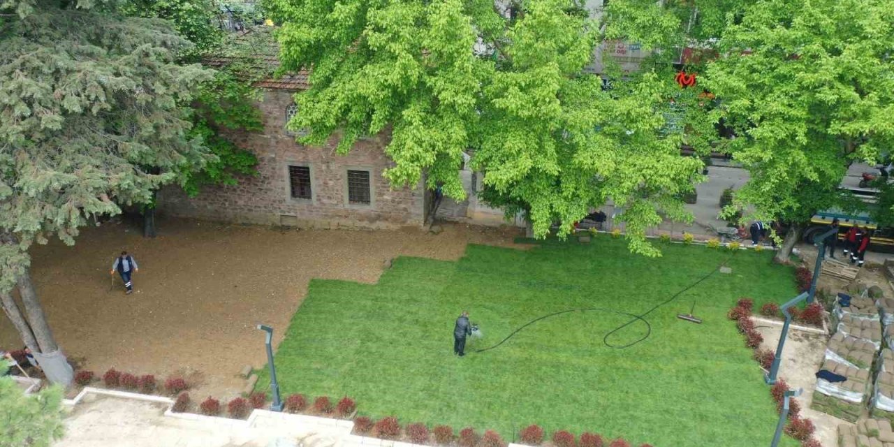 Yeni Cuma Parkı’nda dönüşüm başladı