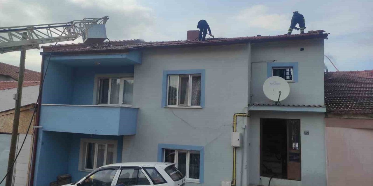 Bozüyük’te maddi hasarlı yangın