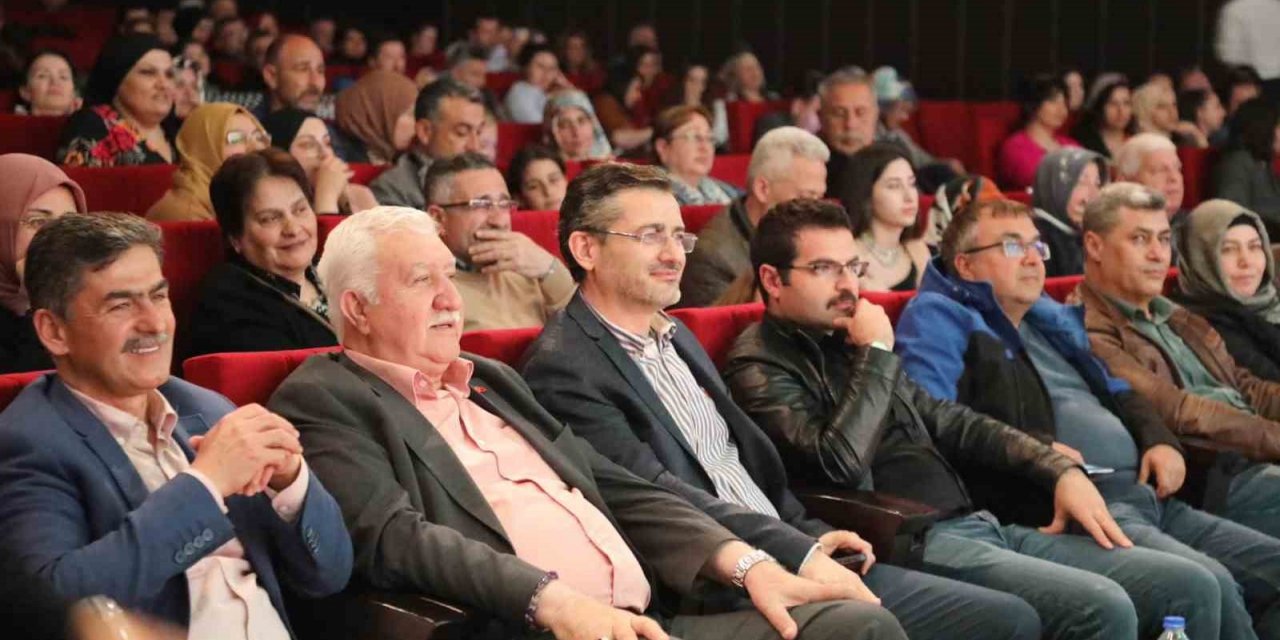 ’Bozkırda Yeşeren Türküler’ mest etti