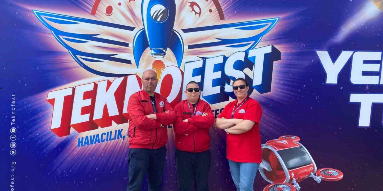 Ailecek ödül aldılar