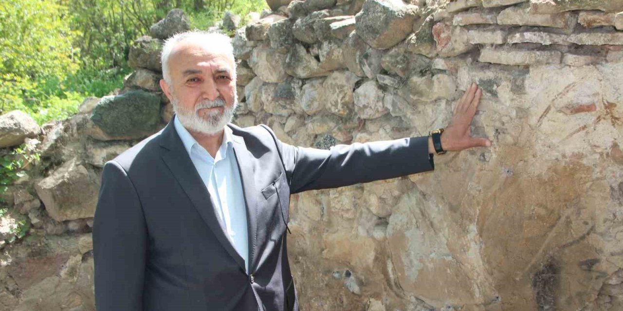 Tabduk Emre’nin türbesinin İnhisar’da olduğu tescillendi