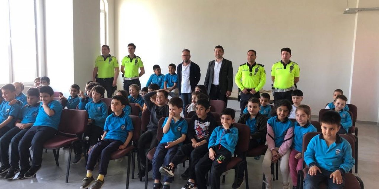 Datça’da 85 öğrenciye trafik eğitimi verildi