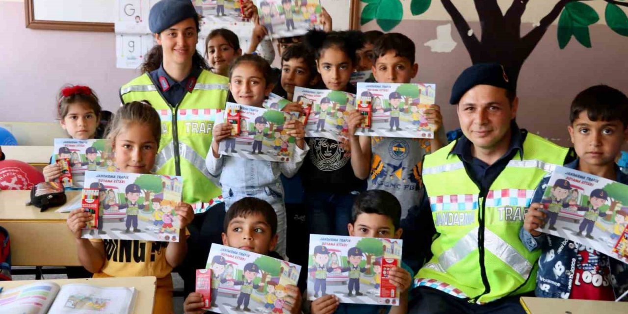 Elazığ’da öğrencilere trafik güvenliği eğitimi verildi