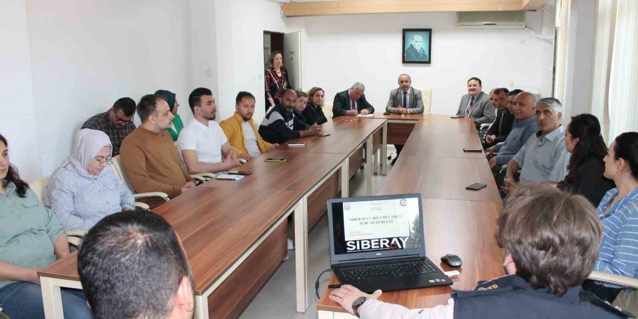 Siber güvenlik anlatıldı