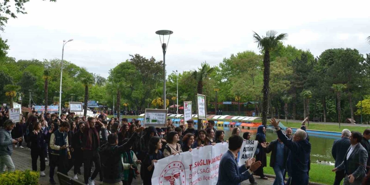 Bursa İl Sağlık Müdürlüğü’nden yürüyüş etkinliği