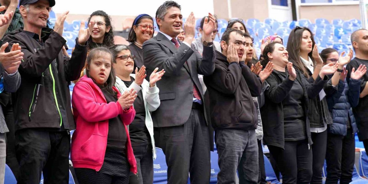 Aliağa’da hayatı paylaşmak için engel yok