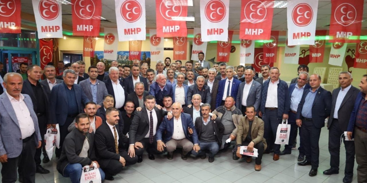 Ersoy’dan muhtarlara yemek