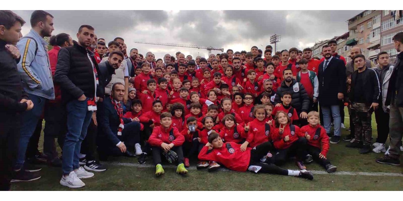 Bakan Kasapoğlu’ndan Karagümrük’e stat müjdesi