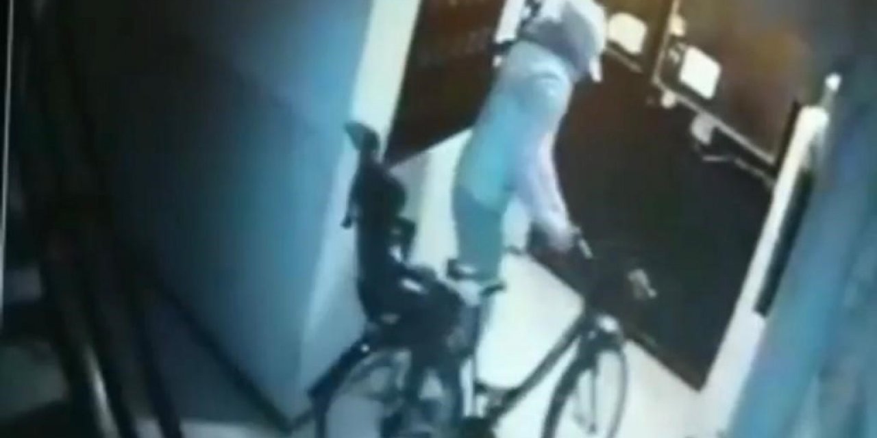 Yüzünü gizleyen hırsız bebek koltuğu takılı bisikleti çaldı