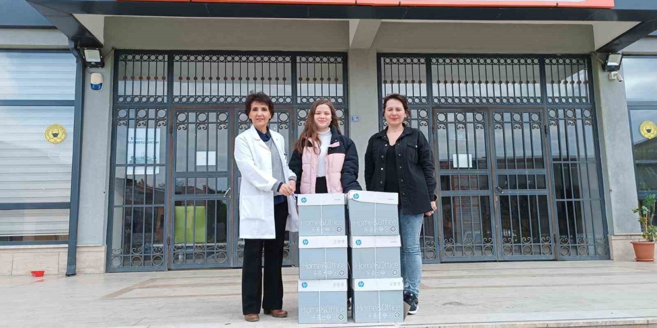 Toplanan her atık okullara malzeme desteği oluyor