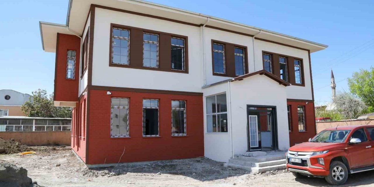 Van’ın 13 ilçesine bebek-çocuk kütüphanesi