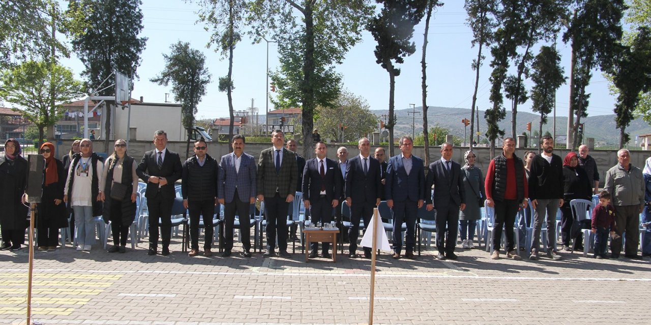 Kula’da trafik haftası kutlandı