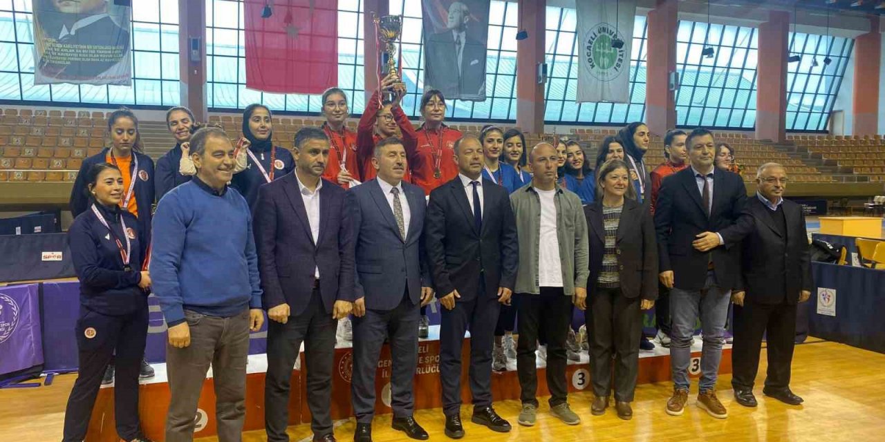 Elazığ Belediyesi kadınlar masa tenisi takımı Süper Lig’de